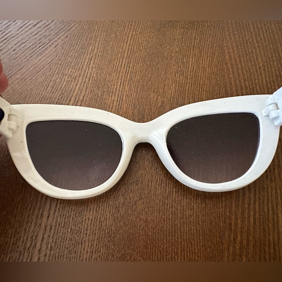 Bat Sunglasses - Picture 2 of 2